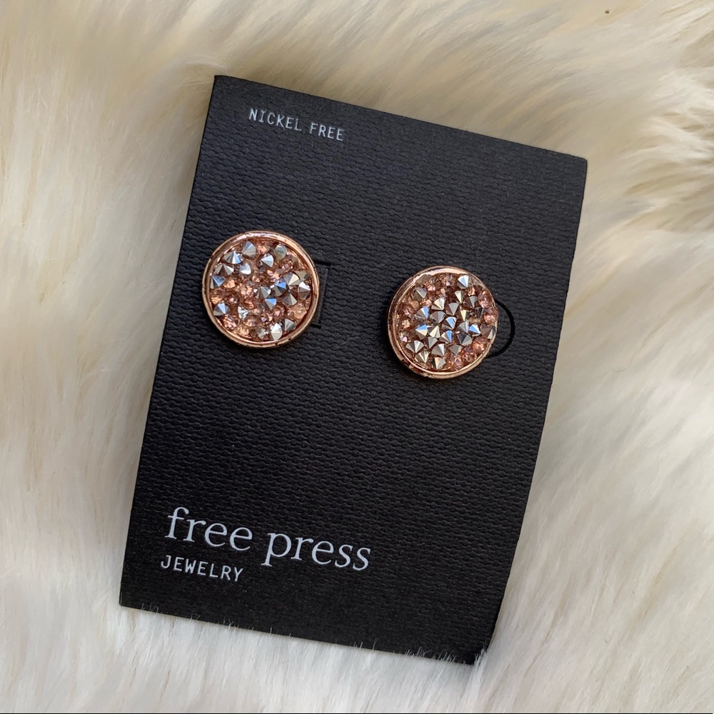 NEW Free press rose gold glitter‎ stud earrings